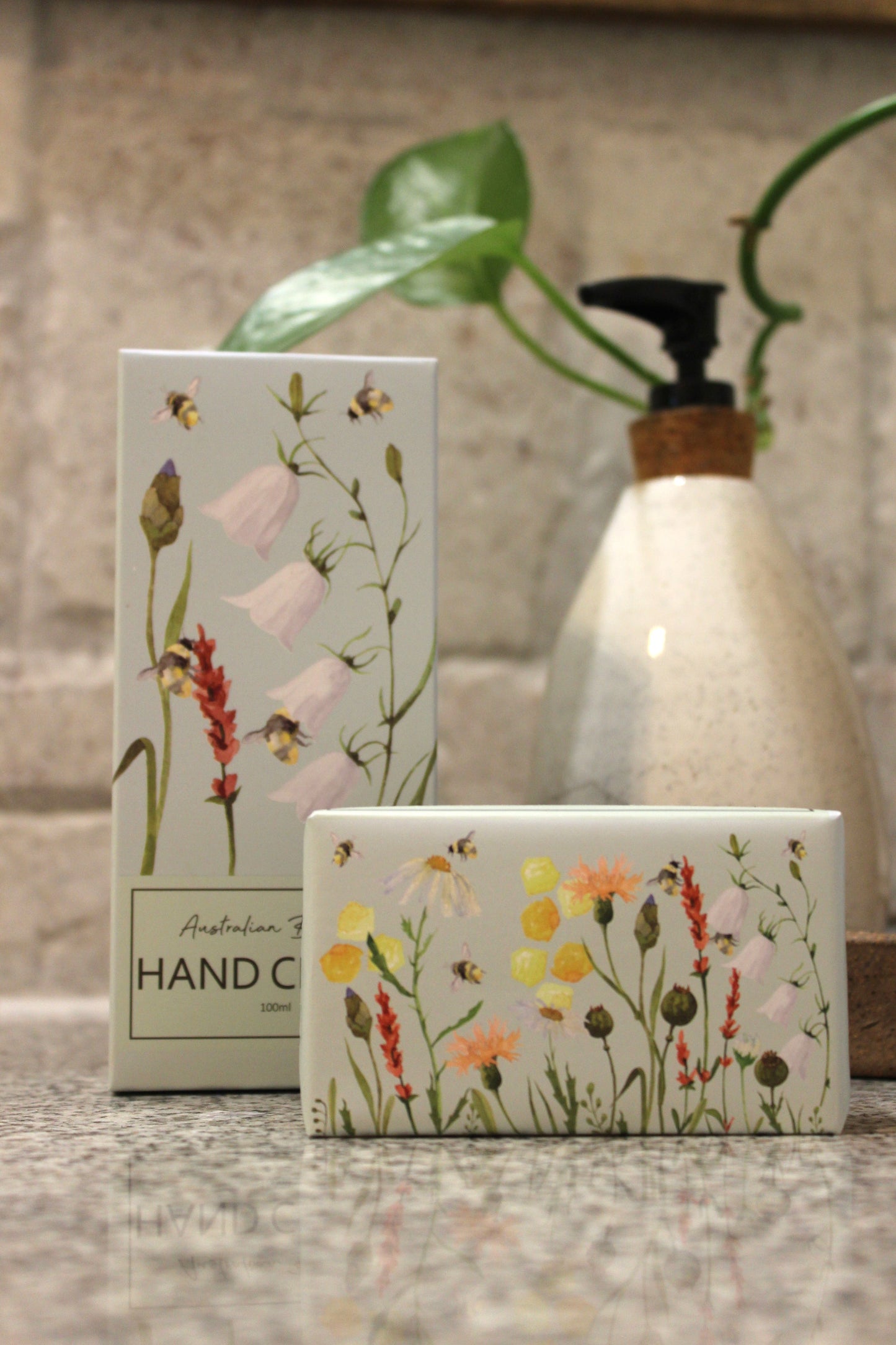 Floral hand cream & soap