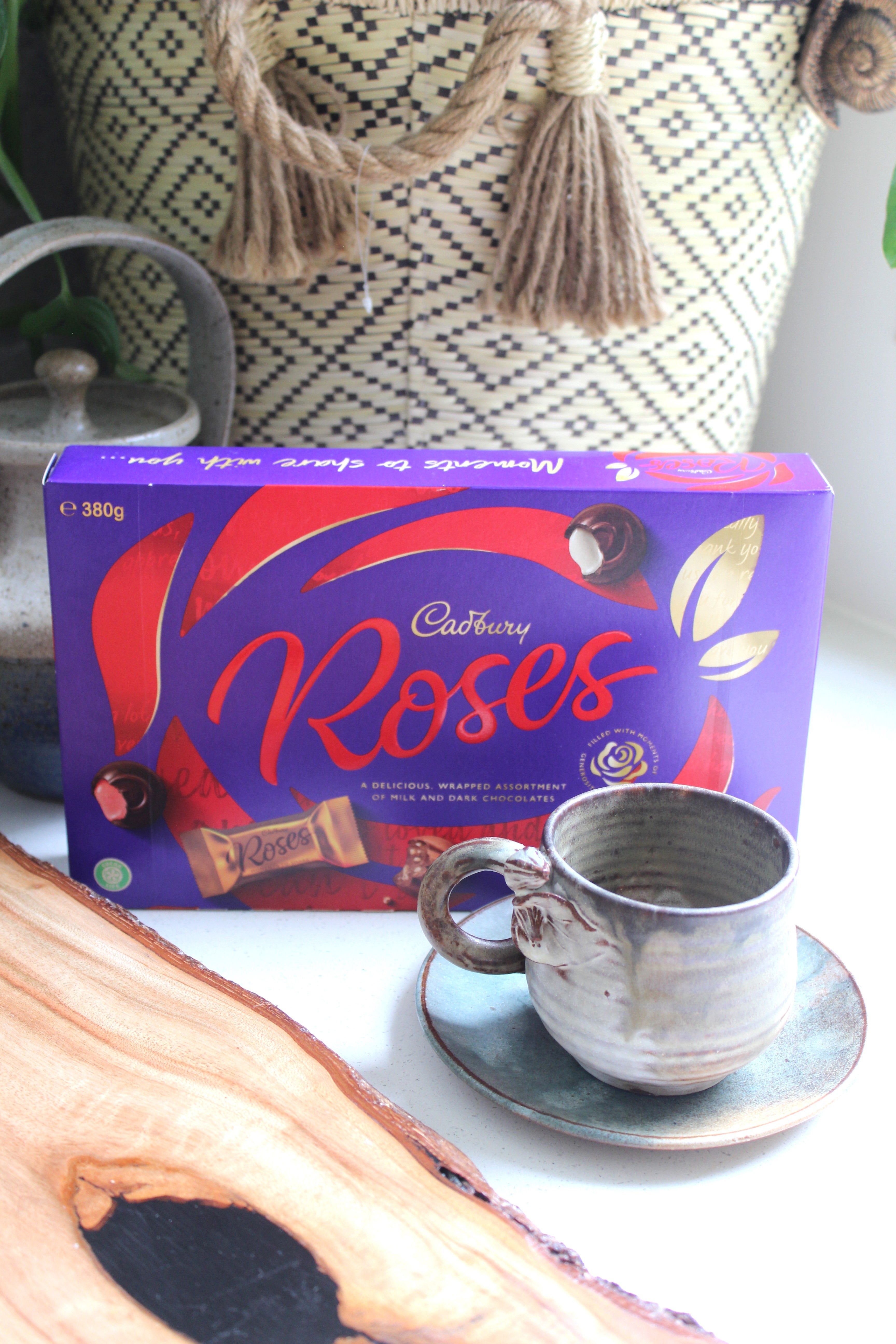 Roses Chocolates – Feather&Flower